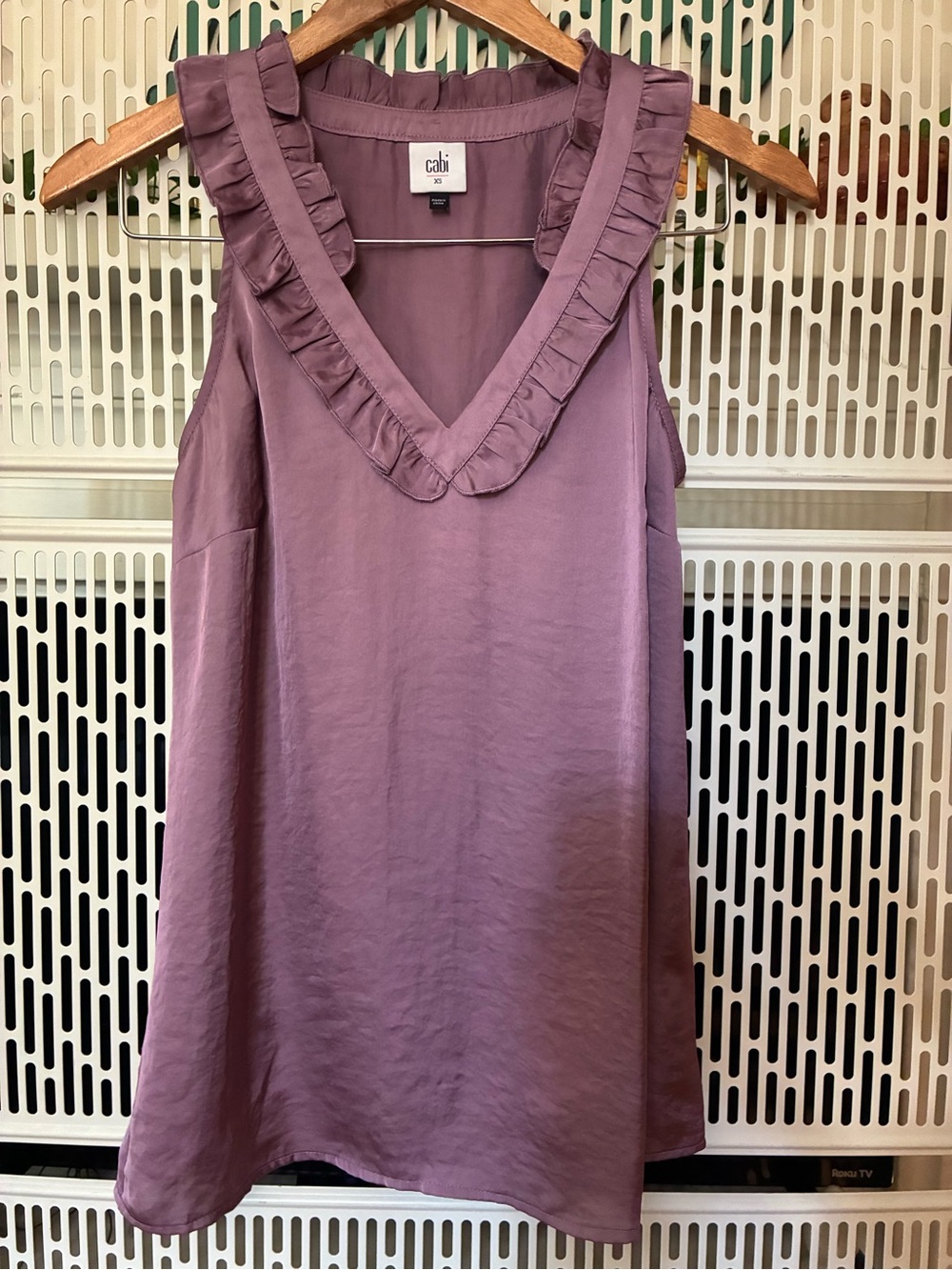 CAbi Mauve Ruffle V-Neck Sleeveless Camisole